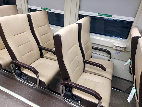 20240502_063007-premium-seats