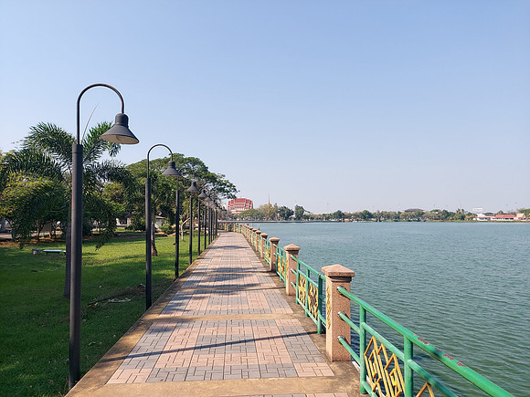 20220223_152353-lake-walk
