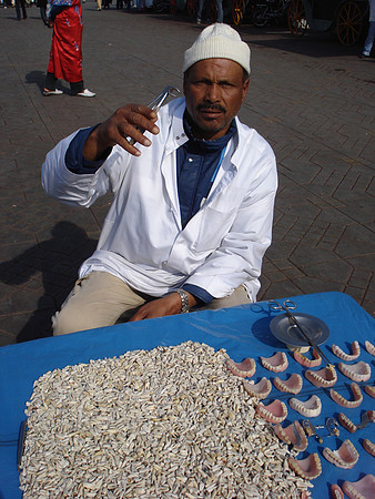 Second-hand teeth from the Marrakech market dentist