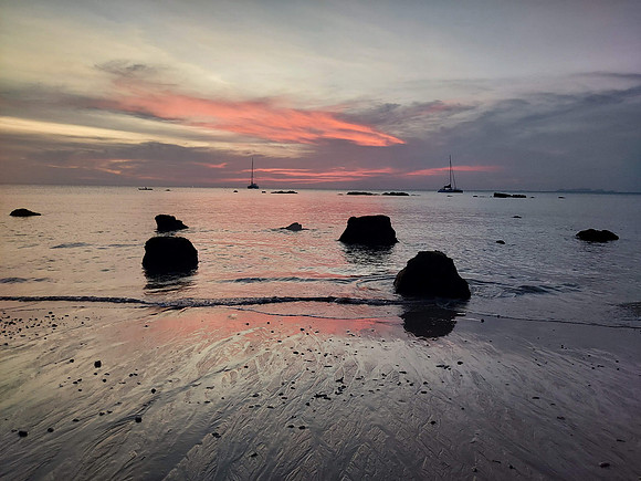 20220204_184441-sunset-rocks