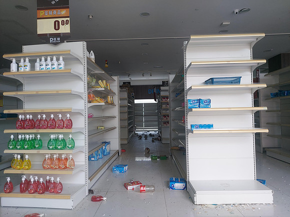 20220728_152703-abandoned-shop