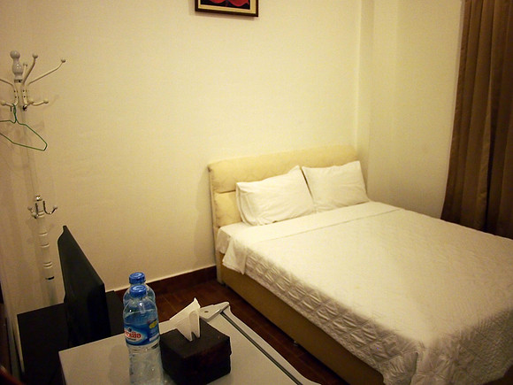 PC069077-avalon-room