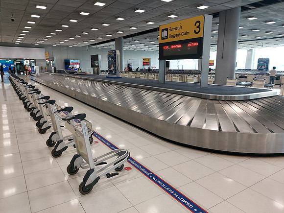20220302_101130-baggage-claim-from-uth