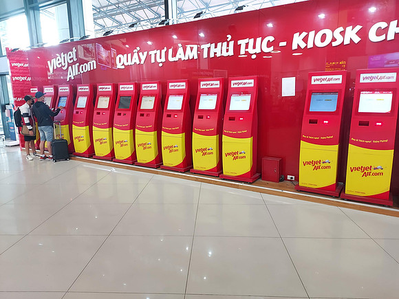 20220703_065618-vietjet-air-kiosks
