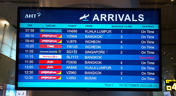 20221019_081330-international-arrivals