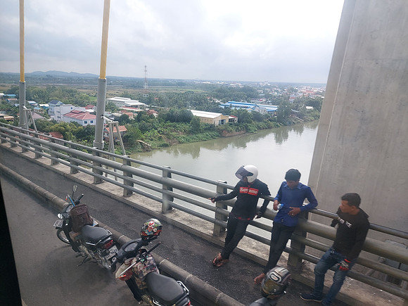 20230111_103239-mekong-river-bike-view