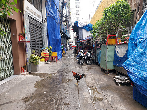 20220508_121037-ben-thanh-motel-alley