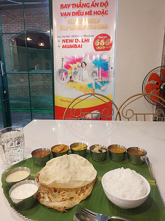 20220611_180431-banana-leaf-vietjet-advertising