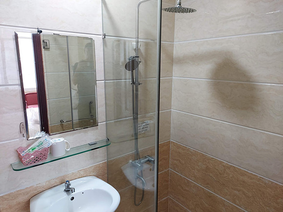 20220921_140559-nguyen-thanh-hotel.-bathoom
