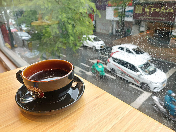 20220922_124859-rainy-day-coffee