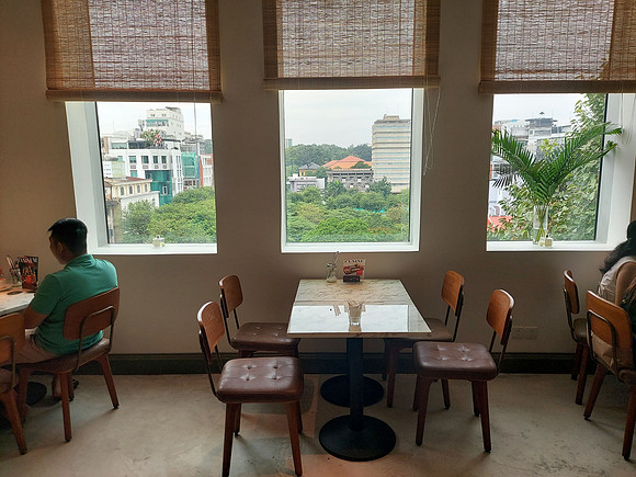 20221217_111915-lusine-saigon-centre