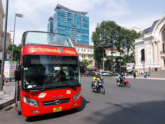 20221225_114316-sightseeing-bus