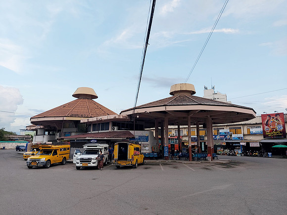 20221117_172925-bus-station