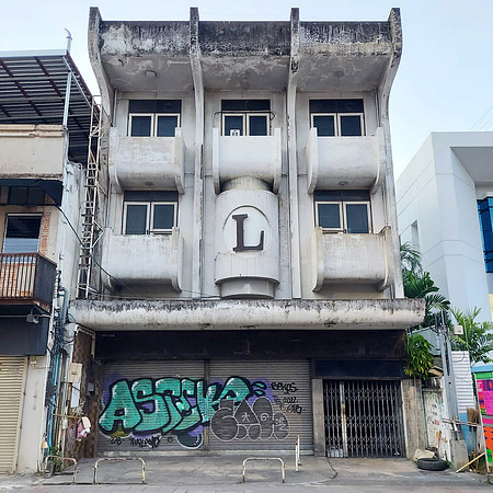 20221130_174455-concrete-shophouse