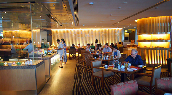 P8238271-breakfast