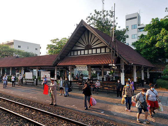 20230304_073254-khlong-tan