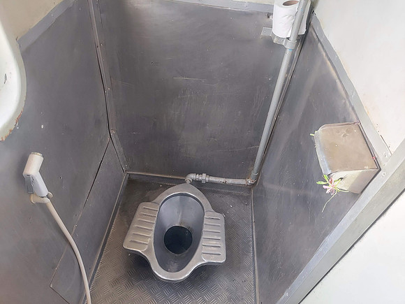 20230304_093745-squat-toilet