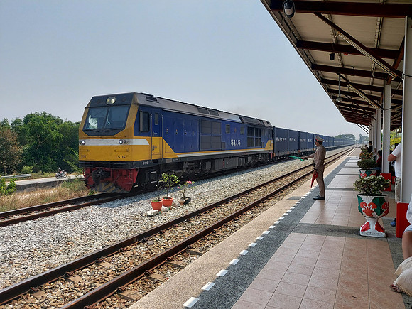 20230305_125650-pattaya-freight-train