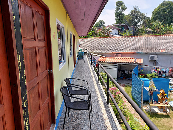 20230313_134417-mama-balcony