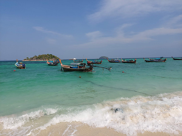 20230313_153642-long-tail-boats