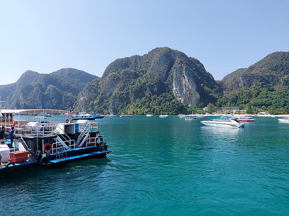 20220129_112050-phi-phi-harbour