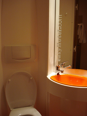 easyHotel bathroom, London - England.
