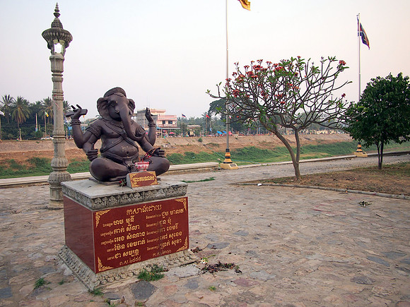 P2192266-ganesh