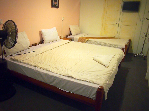 P2272655-villa-bedroom