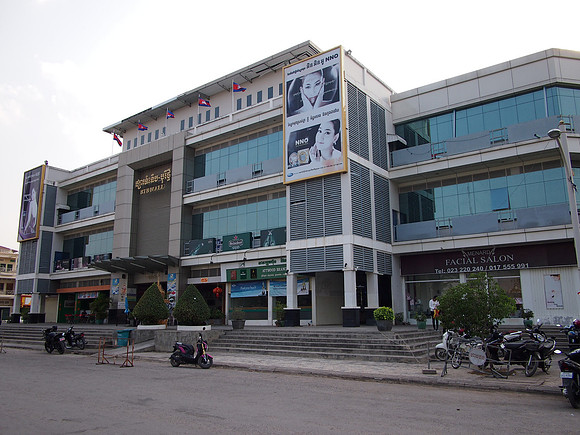 P2232487-btb-mall