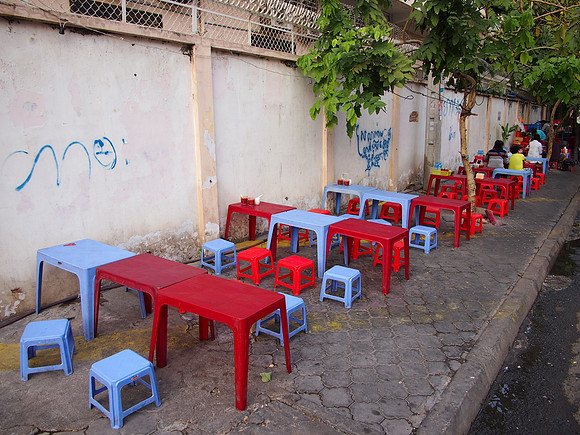P2162011-blue-and-red-seats