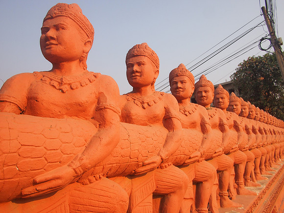 P2192224-wat-sangker-figures