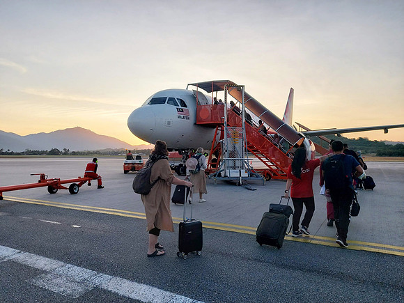 20230319_073246-boarding-for-pen