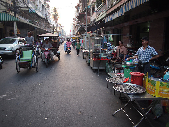 P2162039-street-food-vendors