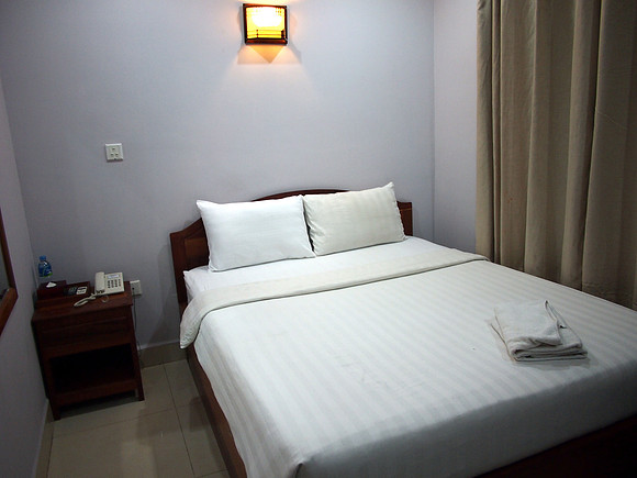 P2111613-nana-hotel-room