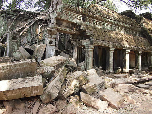 P2131852-ta-prohm