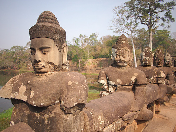 P2131742-angkor-thom-southgate