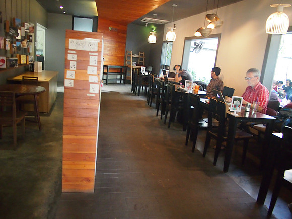 P2282679-nom-cafe