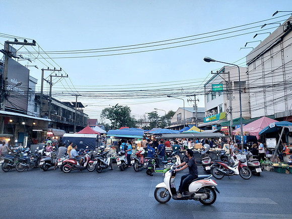 20230602_181731-night-market
