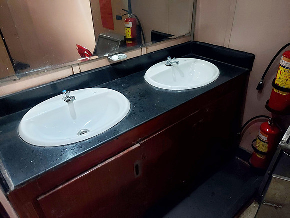 20230411_171900-se22-sinks