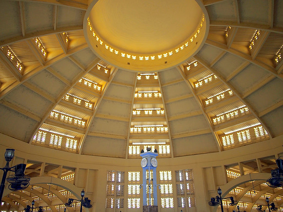 P2151964-central-market-ceiling
