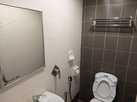 20221015_143958-nan-teang-hotel-bathroom