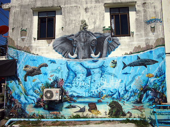 P3082989-swimming-elephant-mural