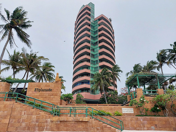 20230428_163756-esplanade
