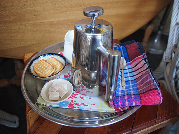 P2232478-bric-a-brac-coffee-set