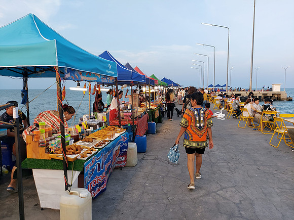 20230505_181918-pier-night-market
