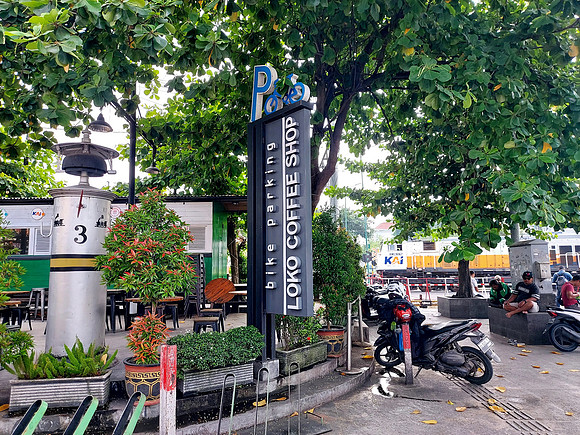 20240430_091347-loko-coffee-shop
