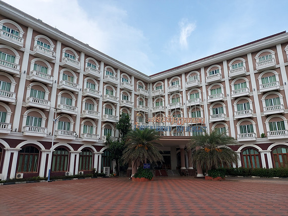 20220528_170412-roung-nakorn-vangvieng-palace