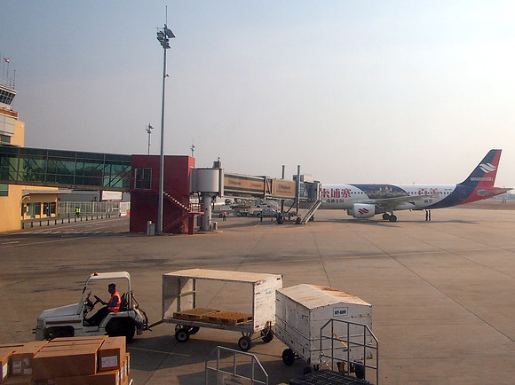 P2292710-chinese-airline