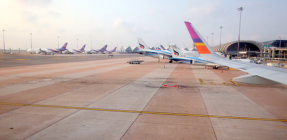 P3072893-thai-smile-wing-view