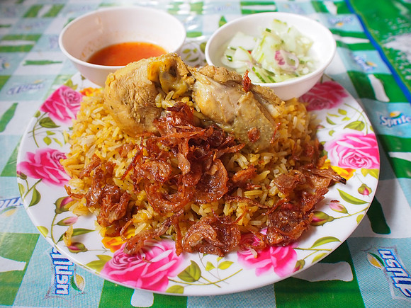 P3133389-chicken-yellow-rice